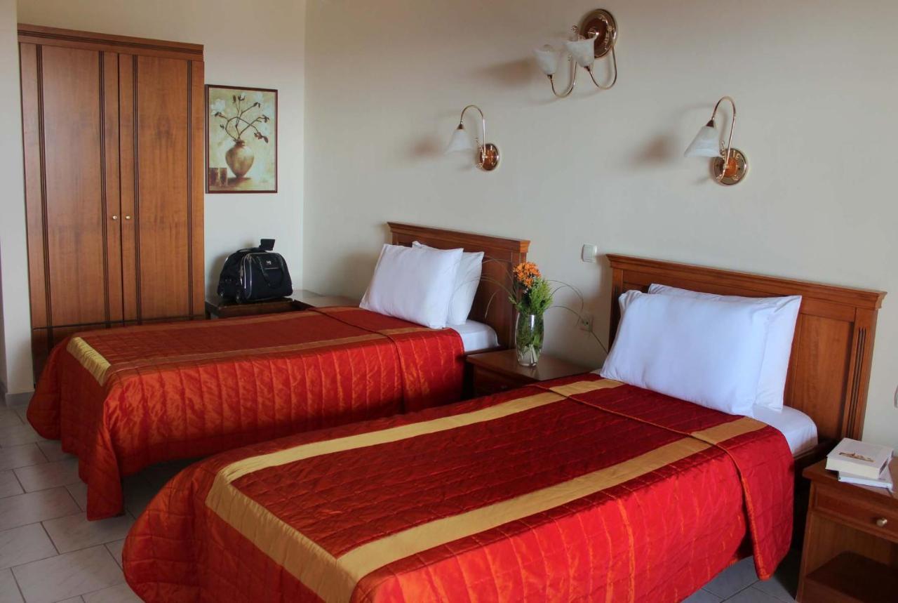 Famissi Eden Hotel Kalabáka Quarto foto