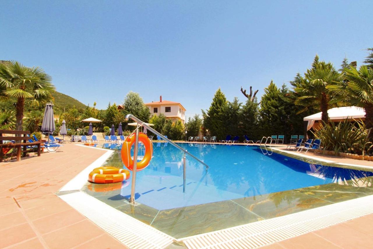 Famissi Eden Hotel Kalabáka Quarto foto