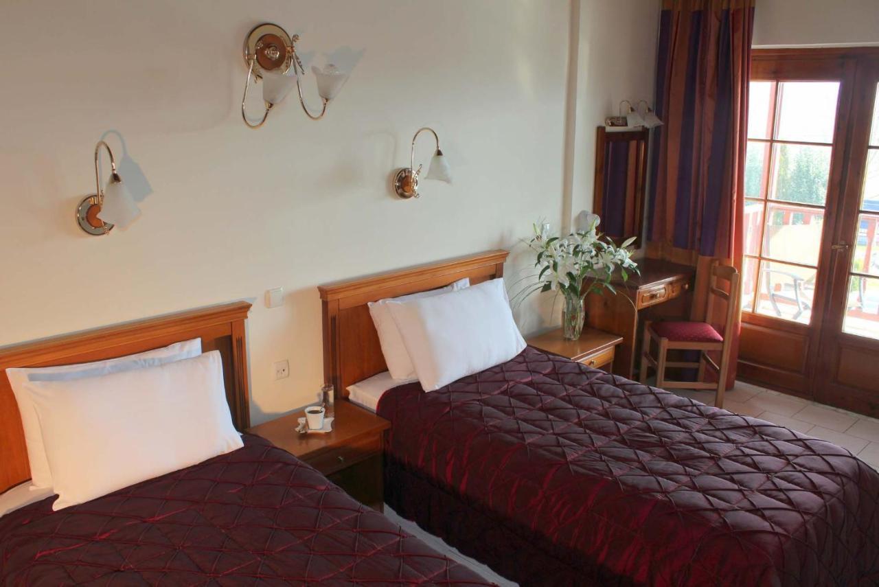 Famissi Eden Hotel Kalabáka Quarto foto