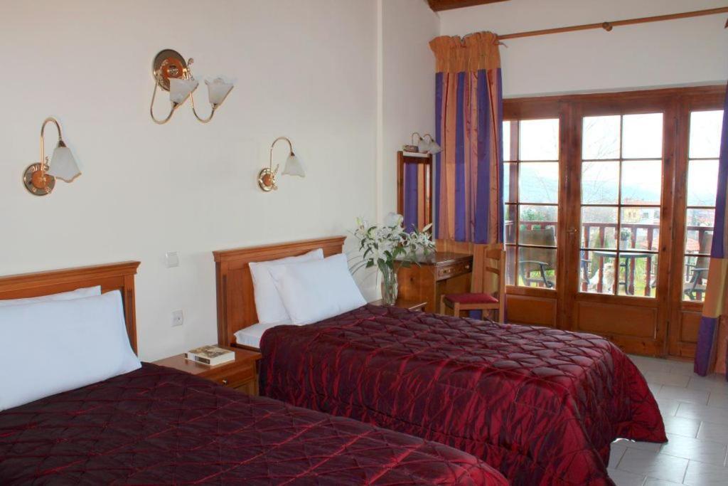 Famissi Eden Hotel Kalabáka Quarto foto